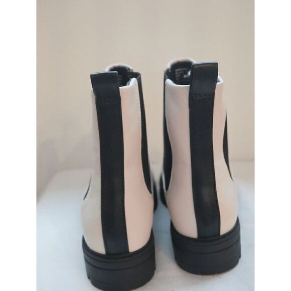 I.N.C. INTERNATIONAL CONCEPTS Women's Brycin Lug Sole Booties 5M - Picture 5 of 7